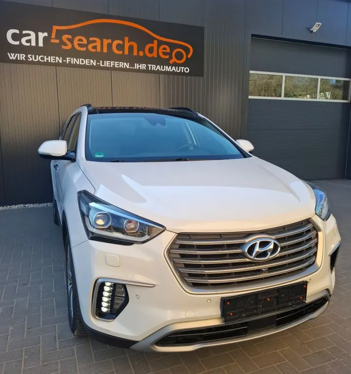 Hyundai Grand Santa Fe