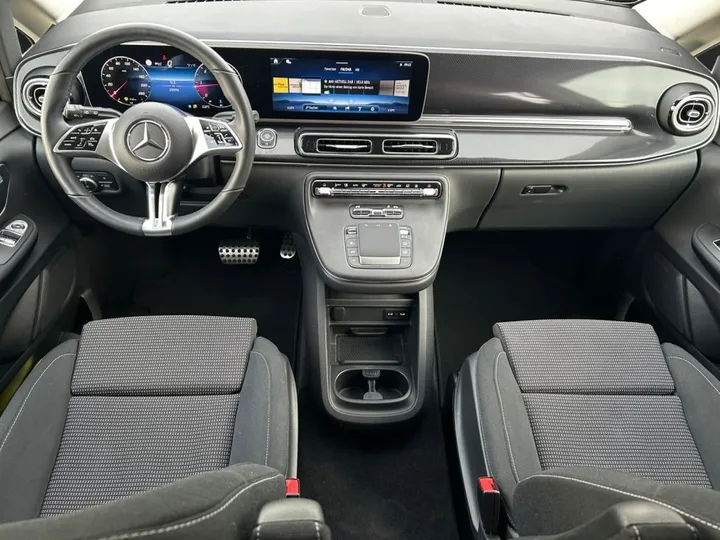 Mercedes-Benz V 220