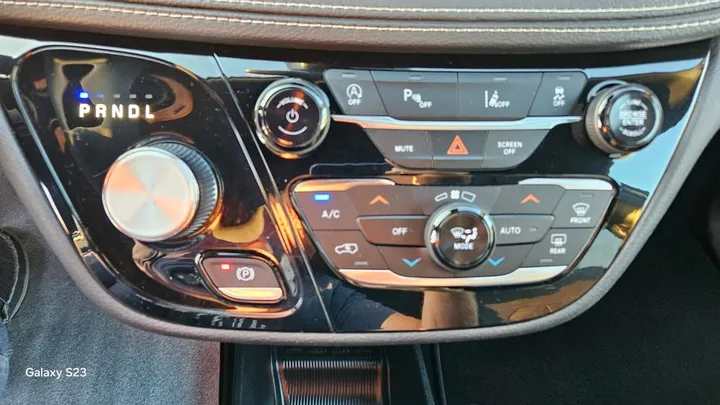 Chrysler Pacifica