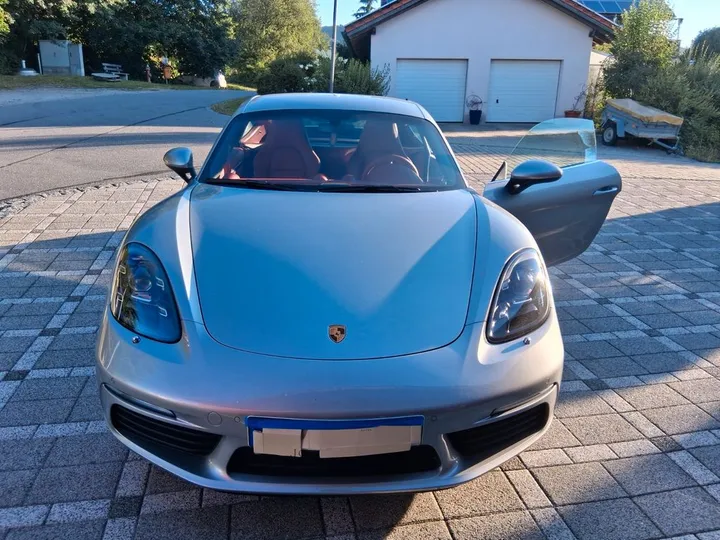 Porsche Cayman