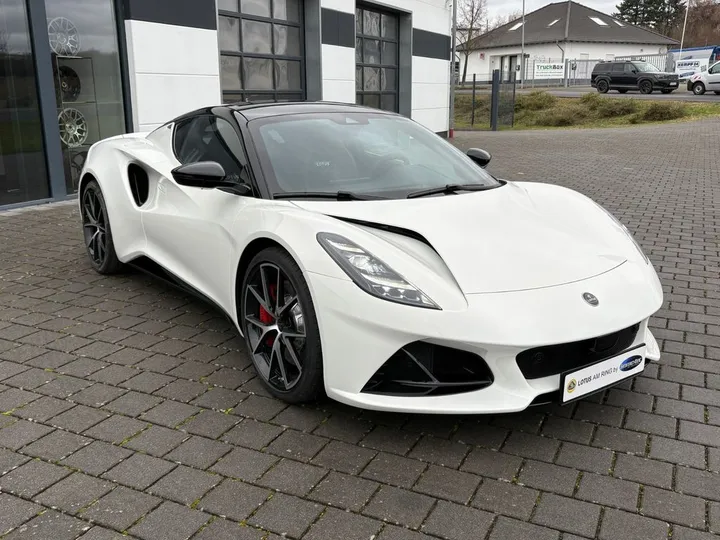 Lotus Emira