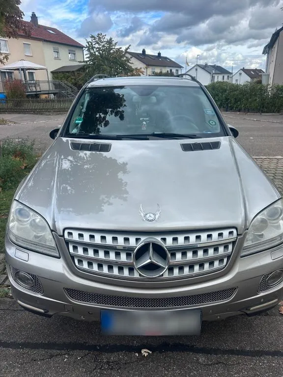 Mercedes-Benz ML 320