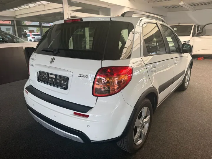 Suzuki SX4