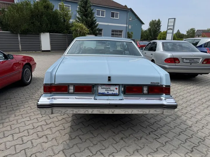 Oldsmobile Delta 88