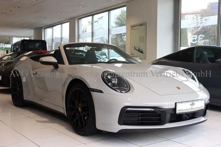 Porsche 992