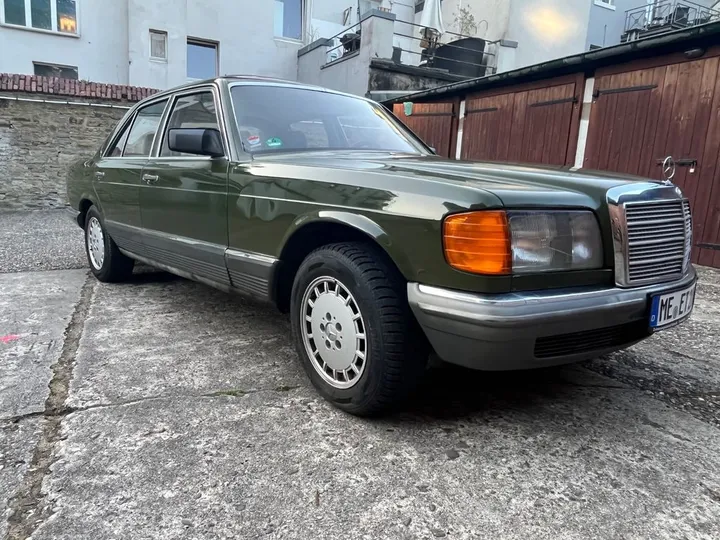 Mercedes-Benz 280