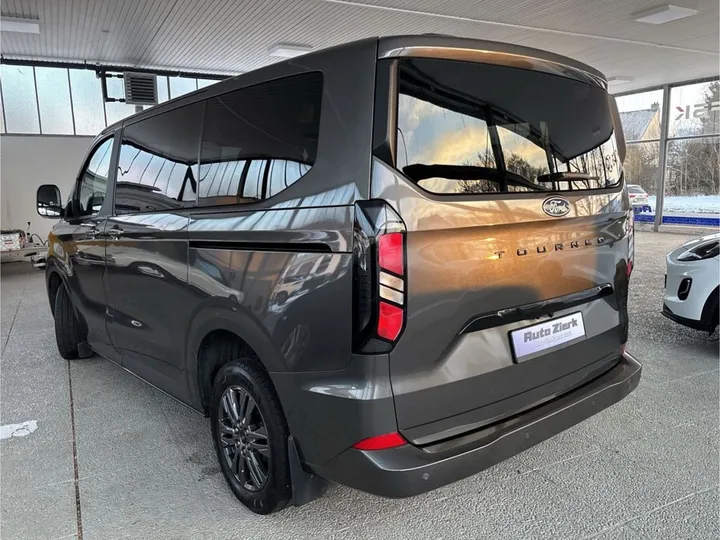 Ford Tourneo Custom