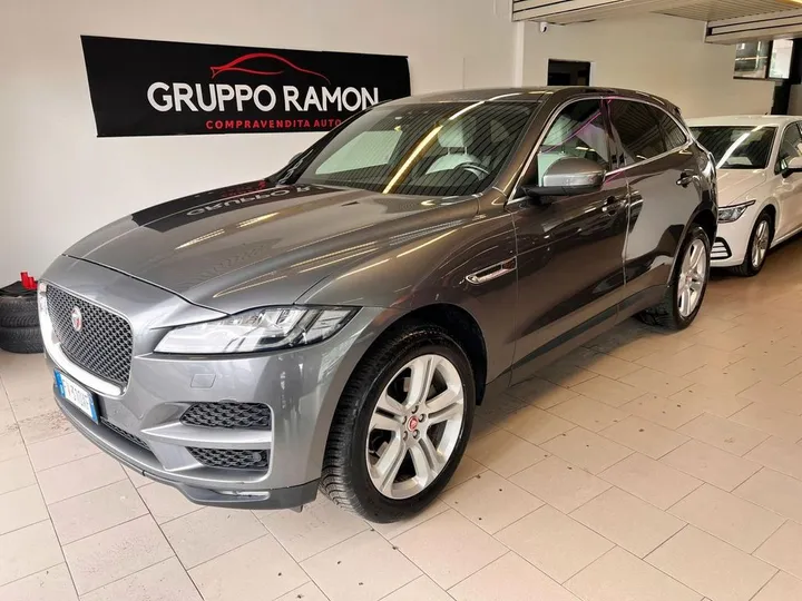 Jaguar F-Pace