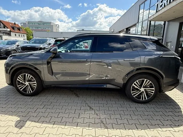 Lynk&Co 08