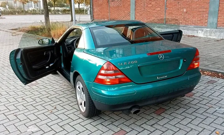Mercedes-Benz SLK 200