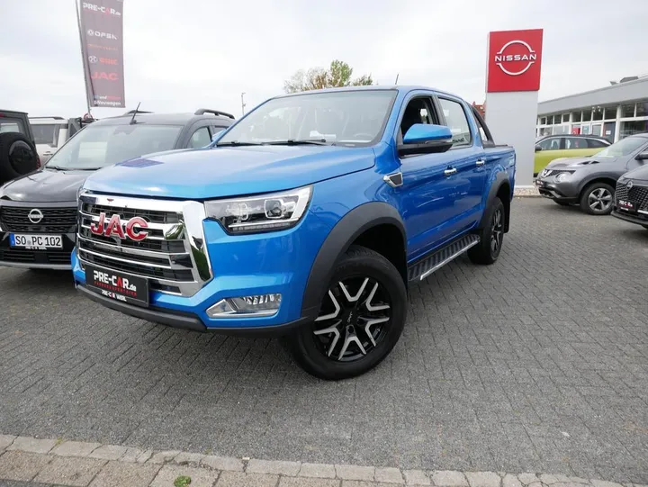 JAC 8 Pro