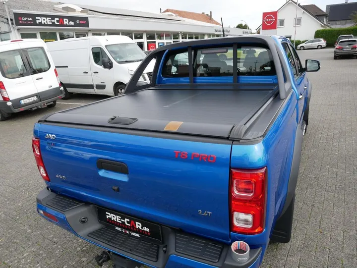 JAC 8 Pro