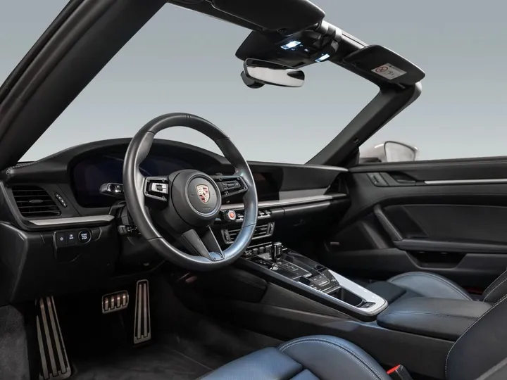 Porsche 992