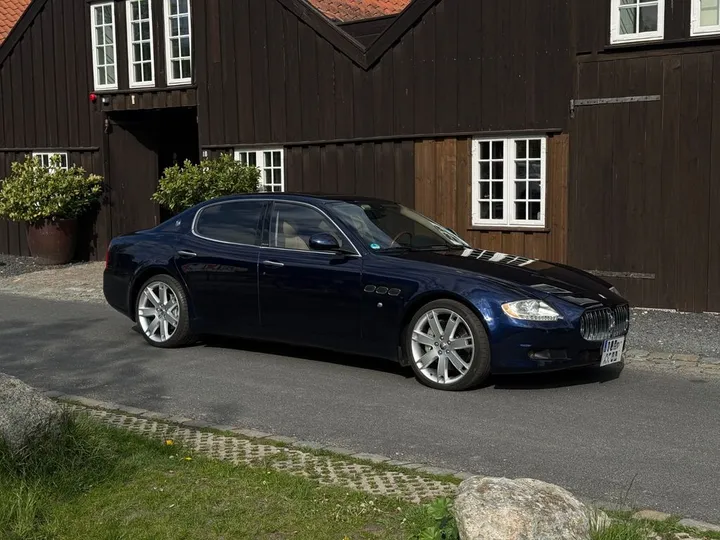 Maserati Quattroporte