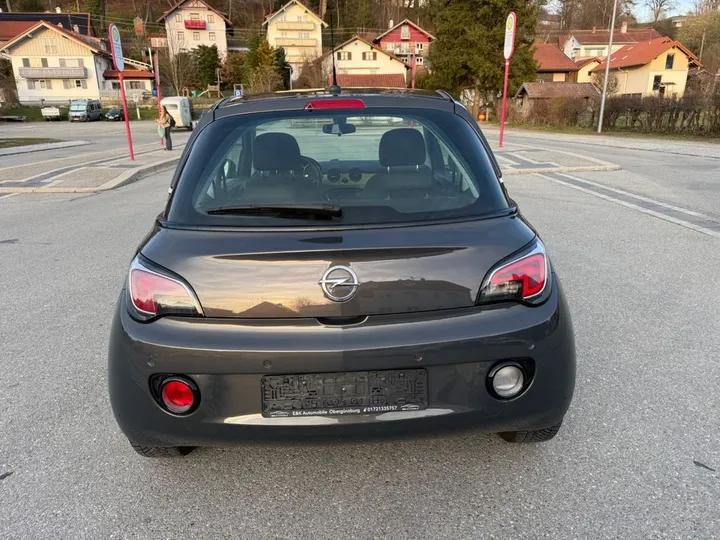 Opel Adam