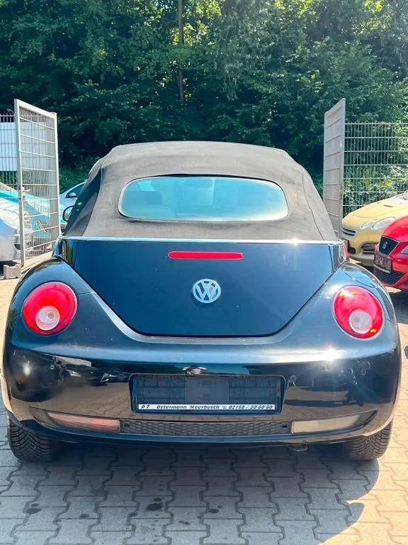 Volkswagen New Beetle