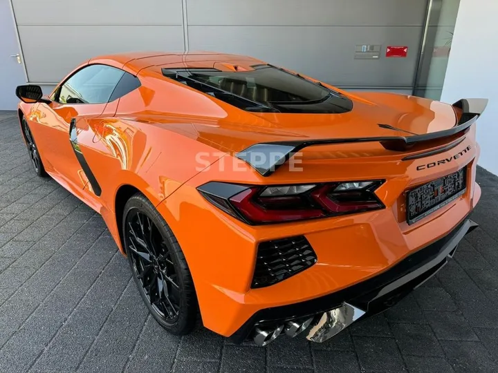 Corvette C8