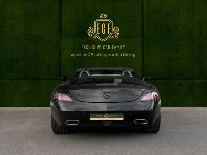 Mercedes-Benz SLS AMG