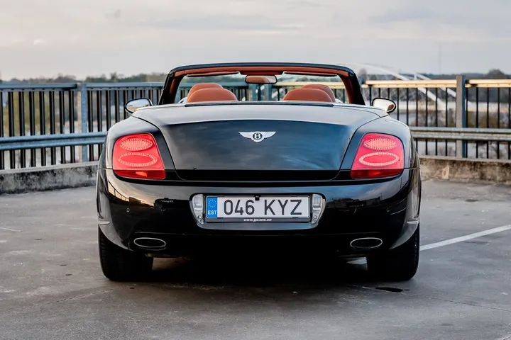 Bentley Continental GTC