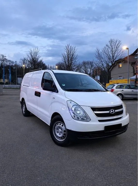 Hyundai H-1