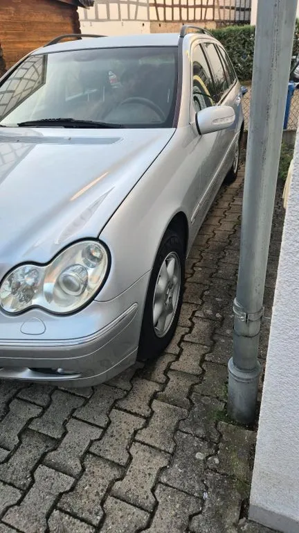 Mercedes-Benz C 200