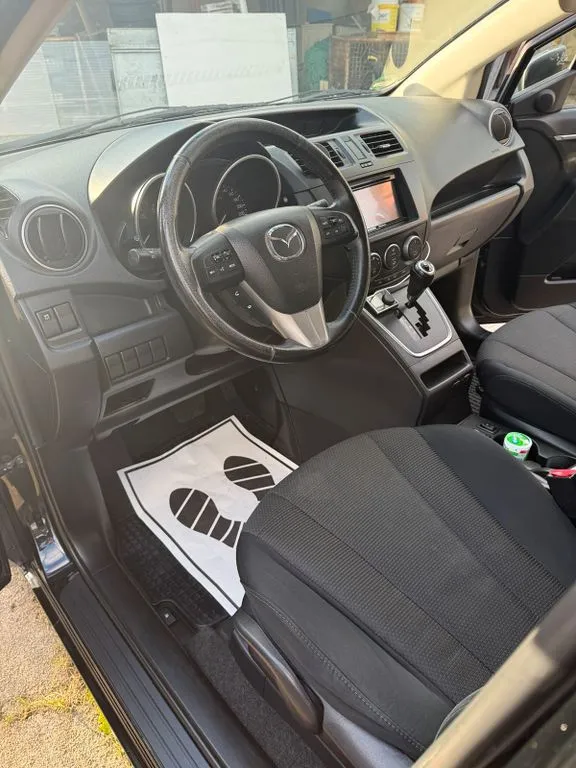 Mazda 5