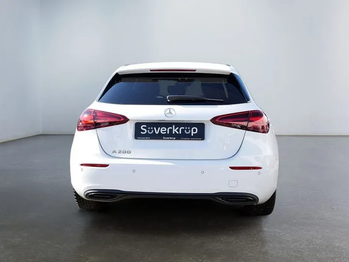 Mercedes-Benz A 200