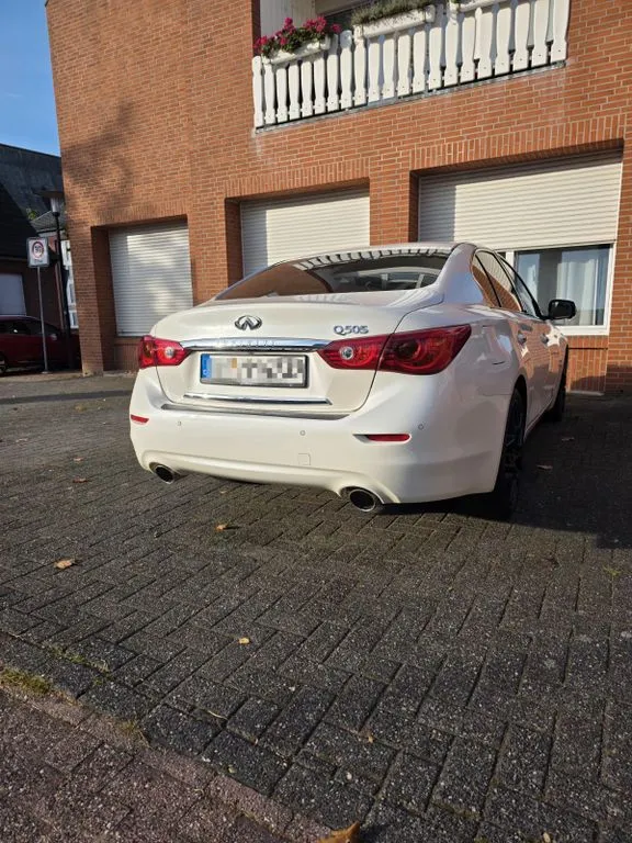 Infiniti Q50