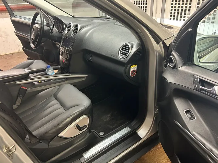 Mercedes-Benz ML 320