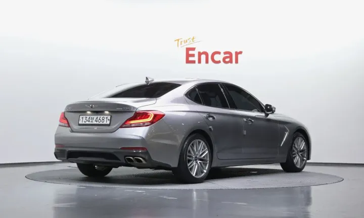 Genesis G70