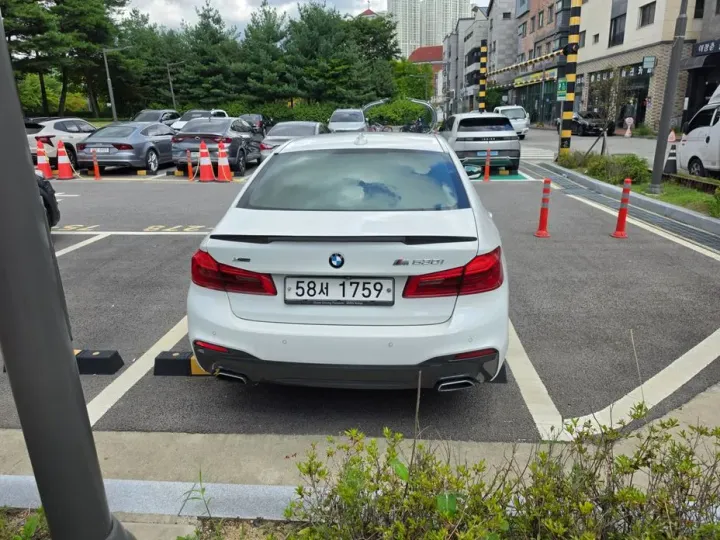 BMW 5-Series