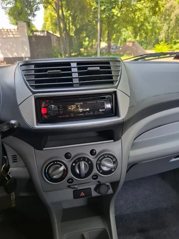 Nissan Pixo