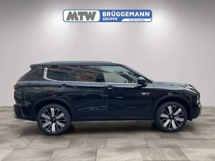 Mitsubishi Plug-in Hybrid Outlander