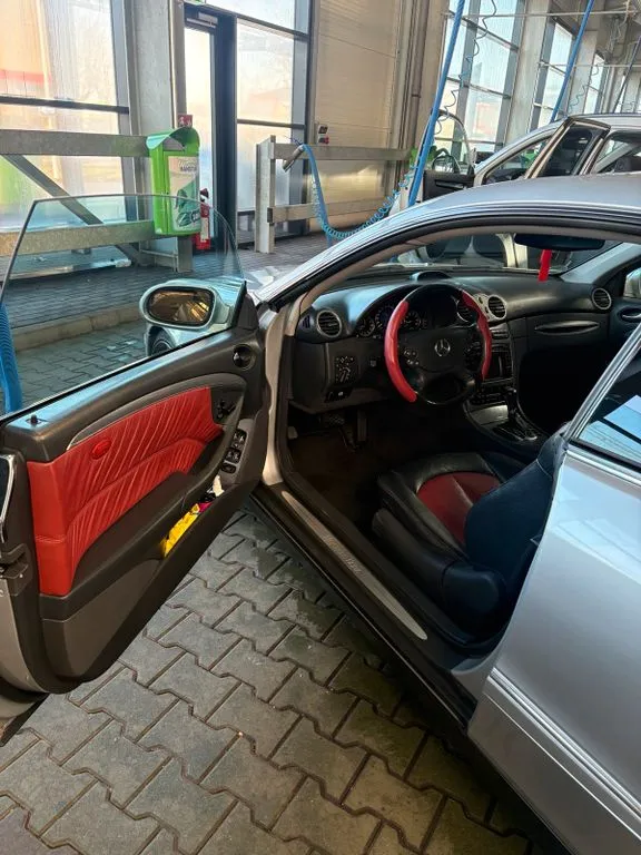 Mercedes-Benz CLK 500