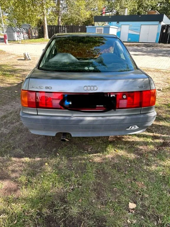 Audi 80