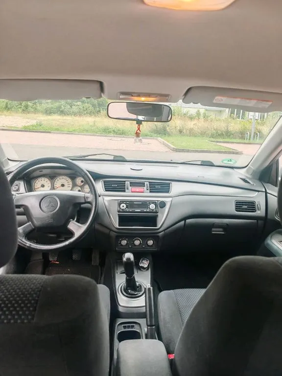 Mitsubishi Lancer
