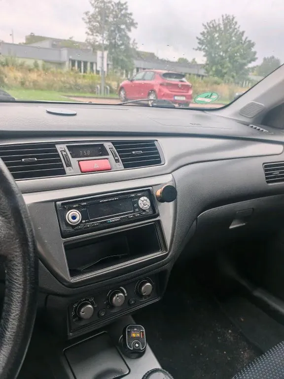 Mitsubishi Lancer