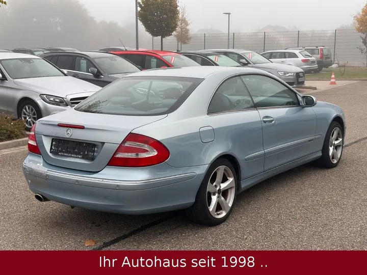 Mercedes-Benz CLK 320