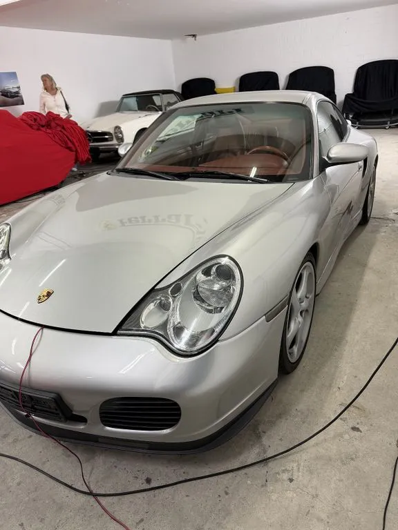 Porsche 996