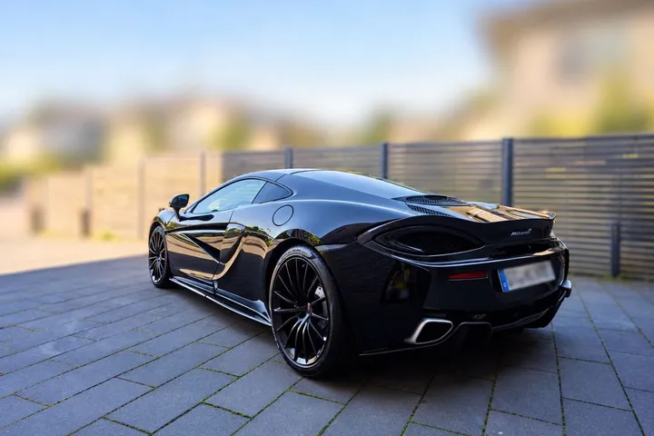 McLaren 570GT