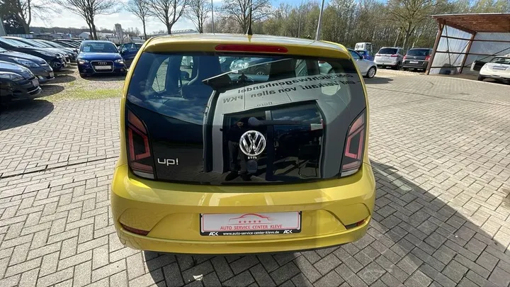 Volkswagen up!