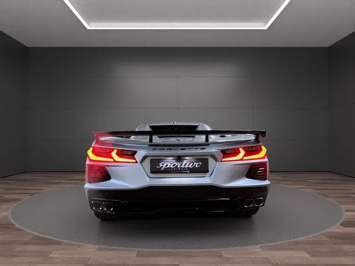 Corvette C8