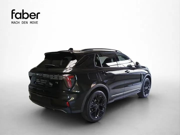 Lynk&Co 01