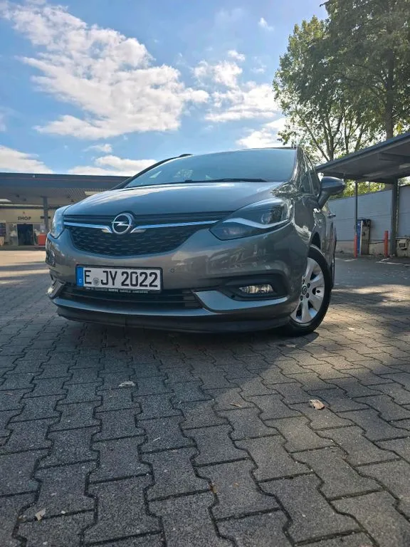 Opel Zafira Tourer