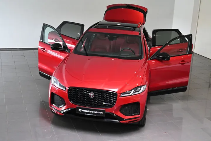 Jaguar F-Pace