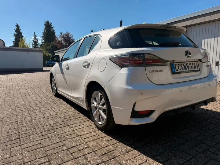 Lexus CT 200h