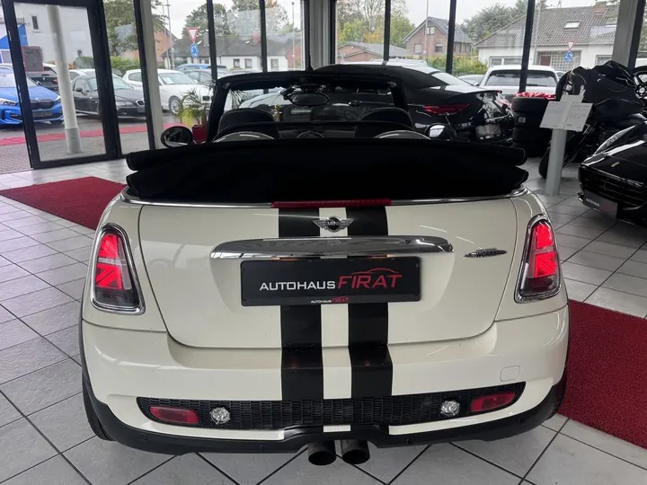 MINI John Cooper Works Cabrio