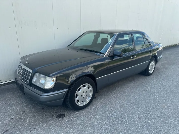 Mercedes-Benz E 250