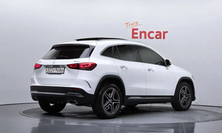 Mercedes-Benz GLA-Class