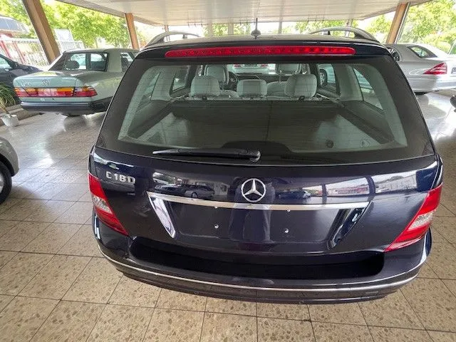 Mercedes-Benz C 180